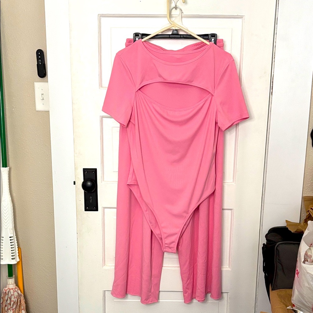 Elegant Pink Women's Pant Suit